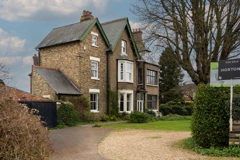 6 bedroom house for sale, Dogsthorpe Road, Peterborough, PE1