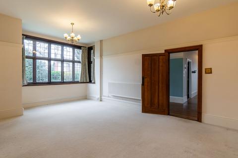 6 bedroom house for sale, Dogsthorpe Road, Peterborough, PE1