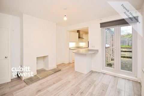2 bedroom semi-detached house to rent, Lagham Road, South Godstone RH9