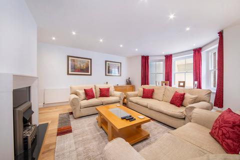 Netherhall Gardens, Hampstead, London