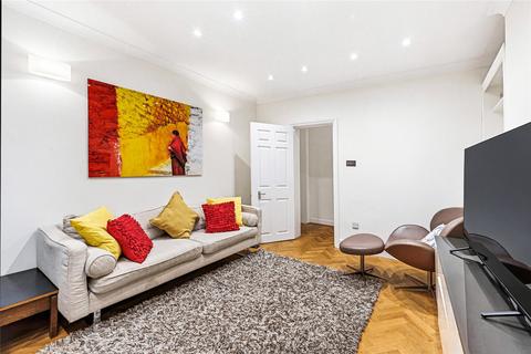 2 bedroom flat to rent, Cavendish Buildings, Gilbert Street, London