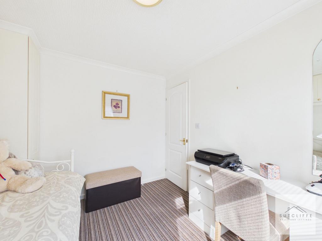 Guest bedroom