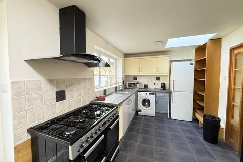 3 bedroom terraced house to rent, Waterman Close, WATFORD
