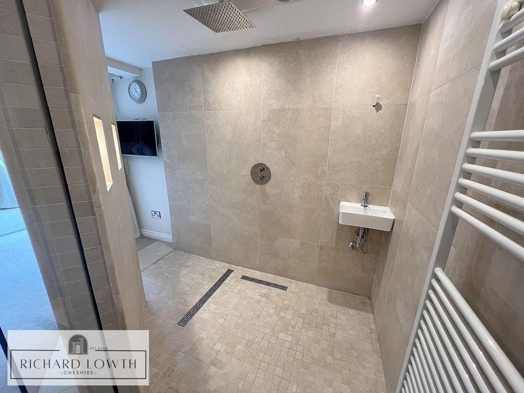 Ensuite Shower Room