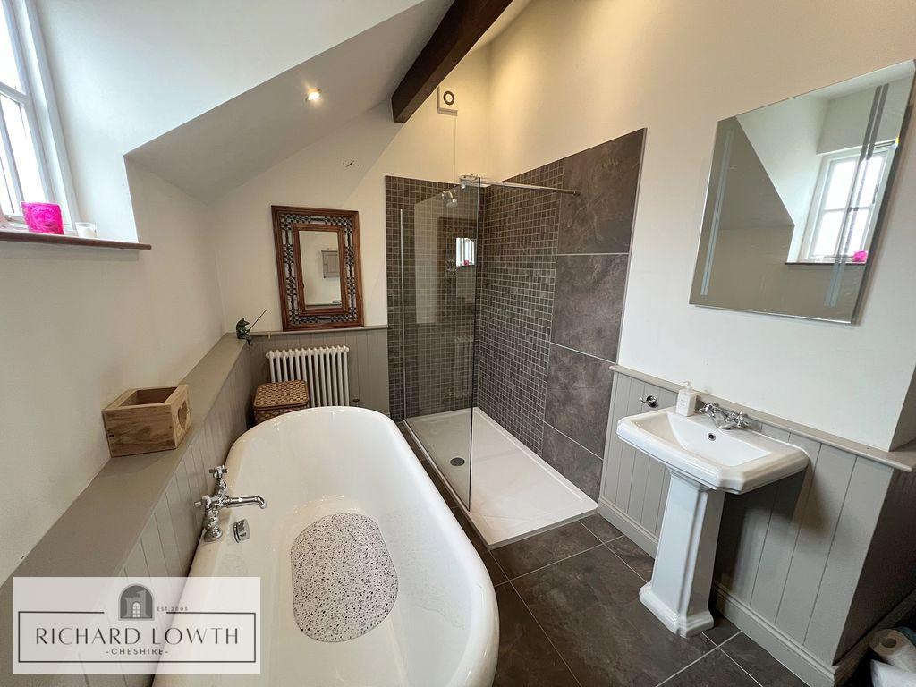 Bath/Shower/WC
