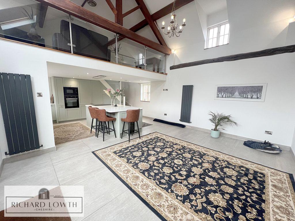 Open Plan Breakfast
