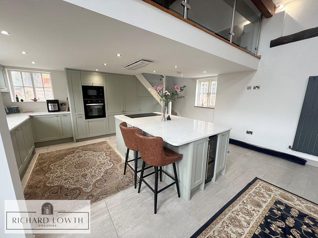 Open Plan Breakfast