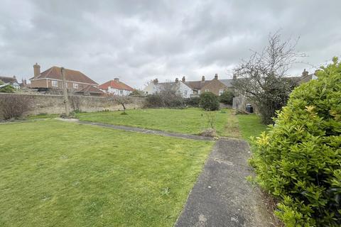 3 bedroom detached house for sale, Deal
