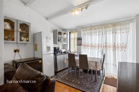 3 bedroom terraced house for sale, Langdale Road, Thornton Heath