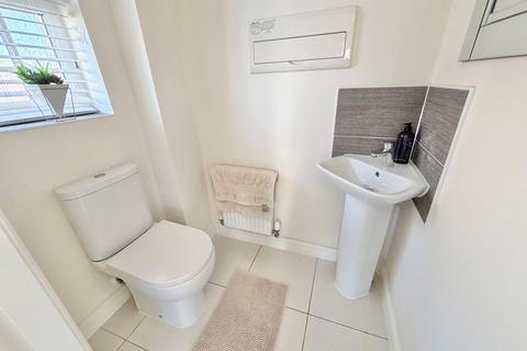 3 bedroom semi-detached house for sale, Cuddington Grove, Rossmore
