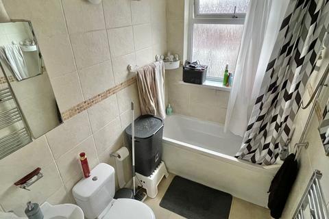 3 bedroom semi-detached house for sale, Delhurst Road, Great Barr, Birmingham B44 9UU