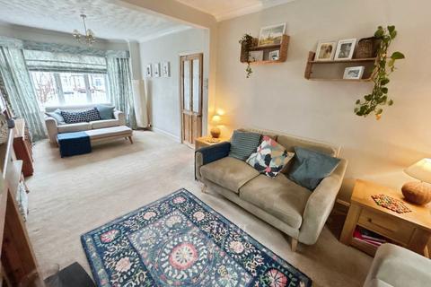 4 bedroom semi-detached house for sale, Nevin Grove, Great Barr, Birmingham, B42 1PE