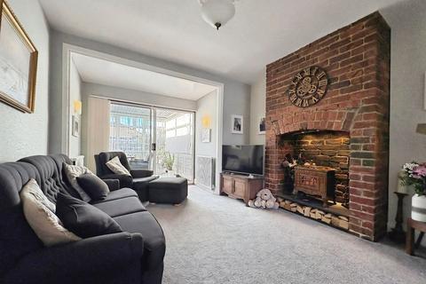 4 bedroom semi-detached house for sale, Willoughby Road, North Shields NE29