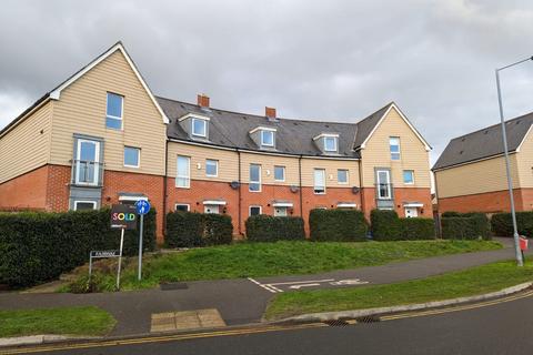 4 bedroom house to rent, Fairway, Costessey, NORWICH