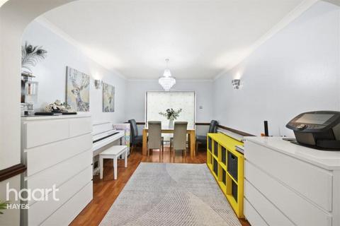 undefined, Frogmore Avenue, Hayes