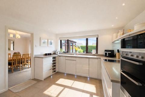 3 bedroom semi-detached house for sale, Highfield Avenue, Burntwood, WS7 9AW