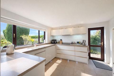 3 bedroom semi-detached house for sale, Highfield Avenue, Burntwood, WS7 9AW