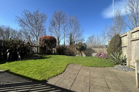 3 bedroom detached house for sale, Cysgod Y Castell, Llandudno Junction