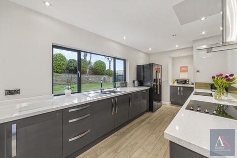 5 bedroom detached house for sale, Handle Hey, Calderbrook Road, Littleborough, OL15 9NR