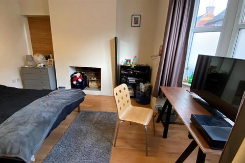 4 bedroom house to rent, Lansdown Road, Canterbury CT1