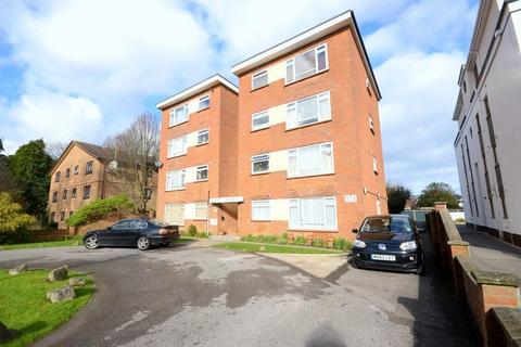 2 bedroom ground floor flat to rent, Richmond Park Road, Bournemouth BH8