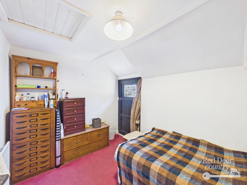 Dressing Room/Bed 4