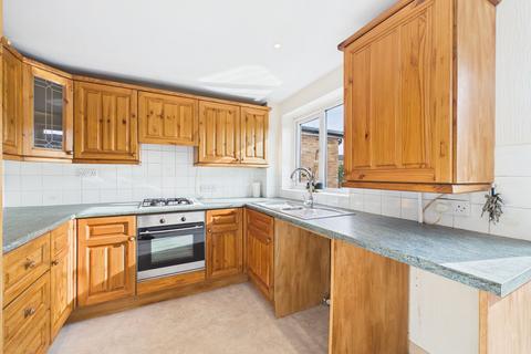 3 bedroom terraced house for sale, Rose Valley Crescent, Stanford-Le-Hope, SS17