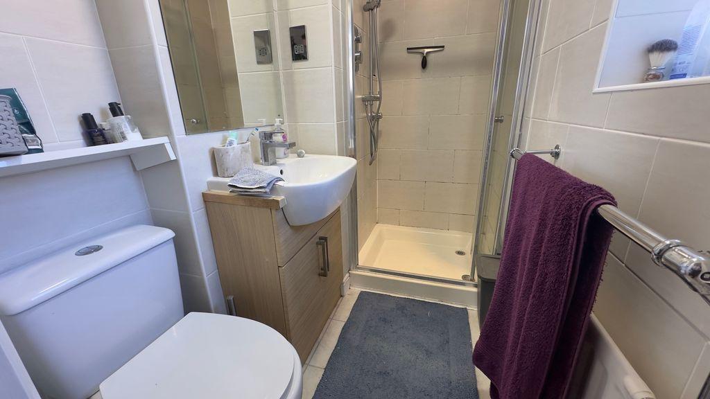 Ensuite Shower Room