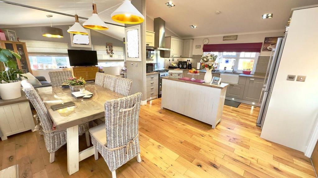Kitchen and Living