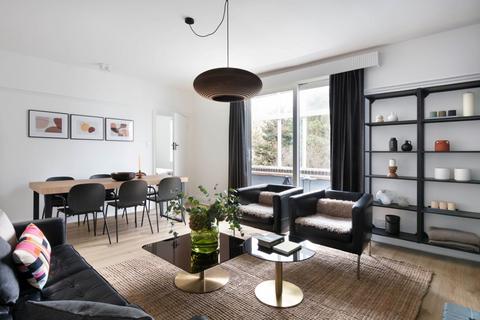 3 bedroom apartment for sale, Flat 3, 11 Brondesbury Park, Kilburn, London, Brent, NW6 7BS