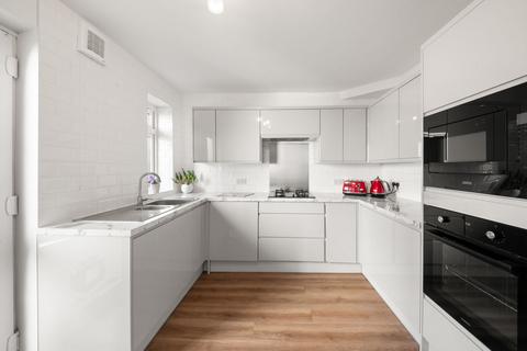3 bedroom semi-detached house for sale, Eastcote Lane, Northolt