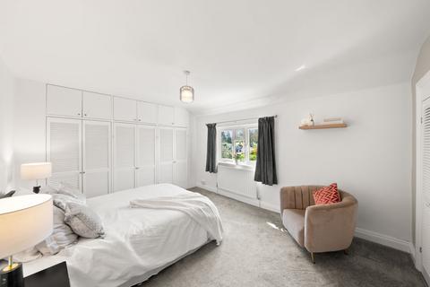 3 bedroom semi-detached house for sale, Eastcote Lane, Northolt