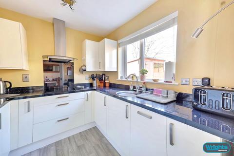 3 bedroom detached house for sale, Ramsbury Walk, Trowbridge