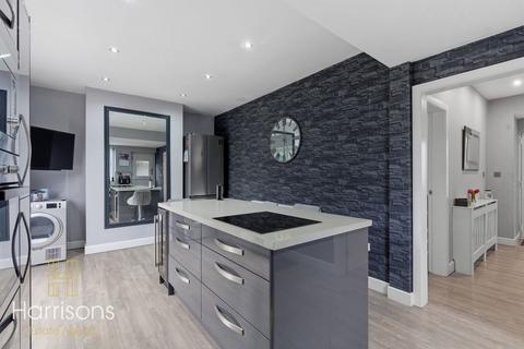 3 bedroom semi-detached house to rent, Leigh Road, Westhoughton, Bolton. *AVAILABLE MAY*