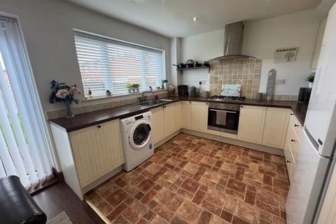 3 bedroom terraced house to rent, Valeria Close, Wallsend NE28
