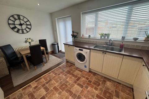 3 bedroom terraced house to rent, Valeria Close, Wallsend NE28