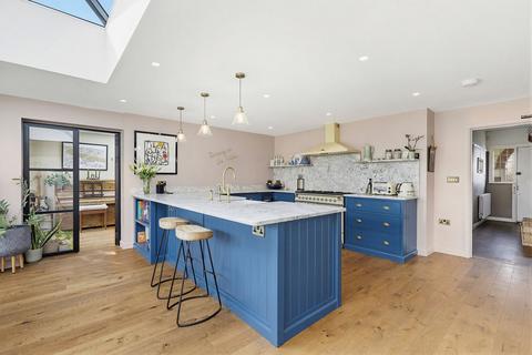 4 bedroom detached house for sale, Greenwood Road, Thames Ditton, KT7