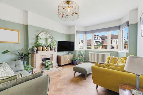 4 bedroom detached house for sale, Greenwood Road, Thames Ditton, KT7