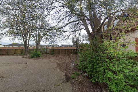 undefined, Land /Plot Access @ Clyve Way, Staines-Upon-Thames, Surrey TW18 3LJ