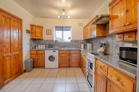 3 bedroom semi-detached house for sale, Lodge Lane, Flixborough