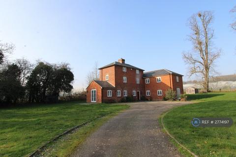 4 bedroom detached house to rent, Tonbridge Road, Maidstone, ME18