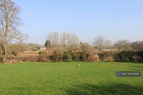 4 bedroom detached house to rent, Tonbridge Road, Maidstone, ME18