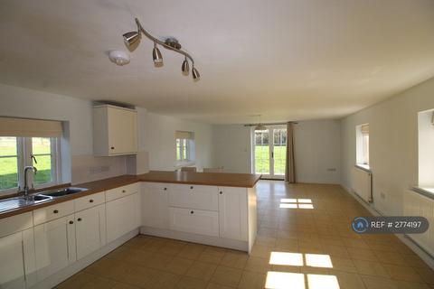 4 bedroom detached house to rent, Tonbridge Road, Maidstone, ME18