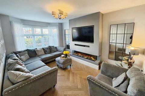 4 bedroom detached house for sale, Collingswood Close, Little Sutton