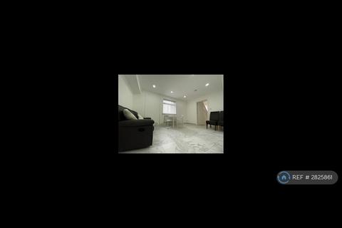 1 bedroom in a house share to rent, Cardiff, Cardiff, CF24