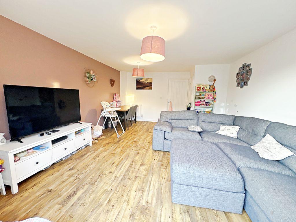 Lounge/ Dining Room