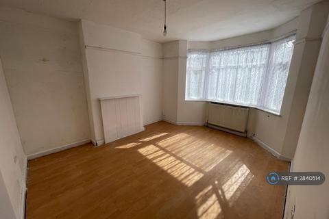3 bedroom terraced house to rent, Hickling Road, Ilford, IG1