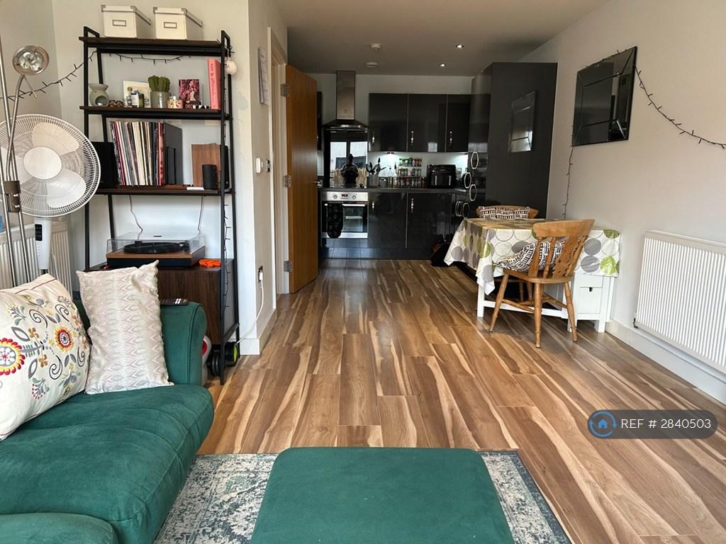 Lounge/Kitchen