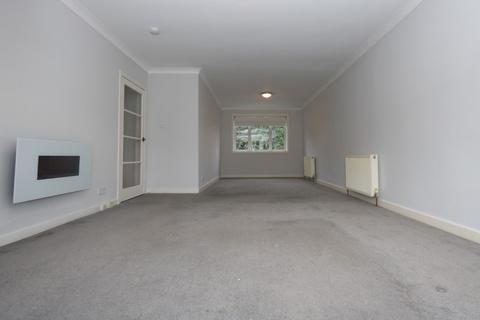 2 bedroom flat to rent, Winton Drive, Glasgow, G12