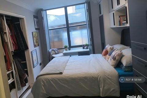 2 bedroom flat to rent, Town Meadow, Brentford, TW8